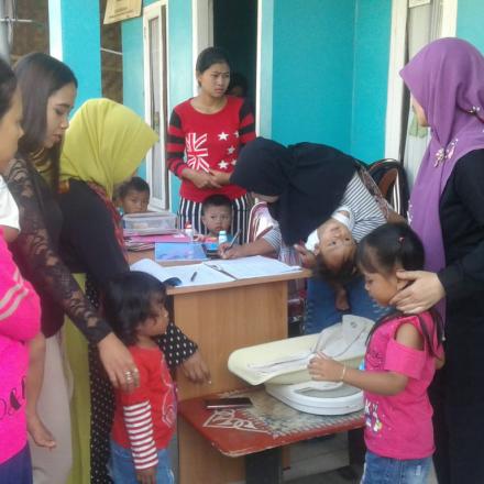 Kegiatan Posyandu selama Bulan Februari di Desa Babakan