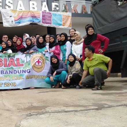 Kegiatan Bakti Sosial OSIS dan PMR dari SMK Negeri 1 Bandung